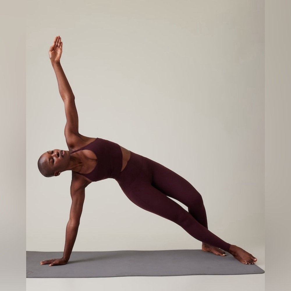 NWT Athleta Salutation Stash Spice Cabernet Tight Size Small